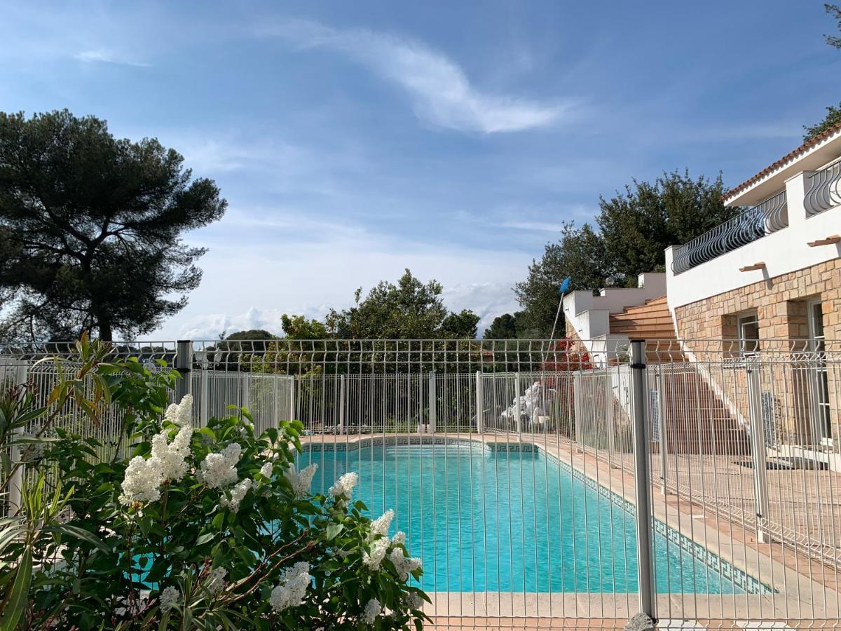 Brise Des Pins Hotel Le Cannet Exterior foto